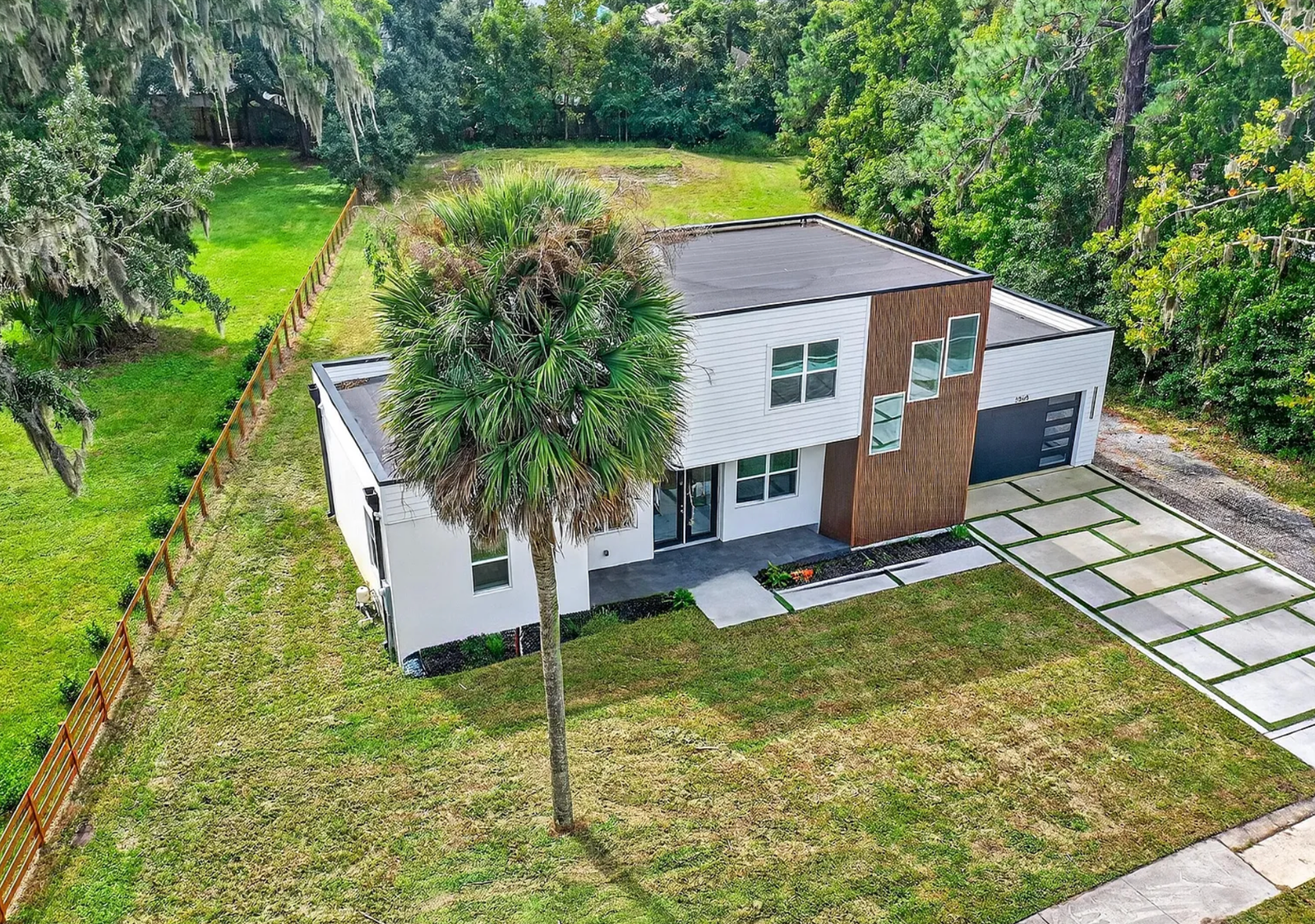 Roof replacement and residential construction project in Jacksonville Florida